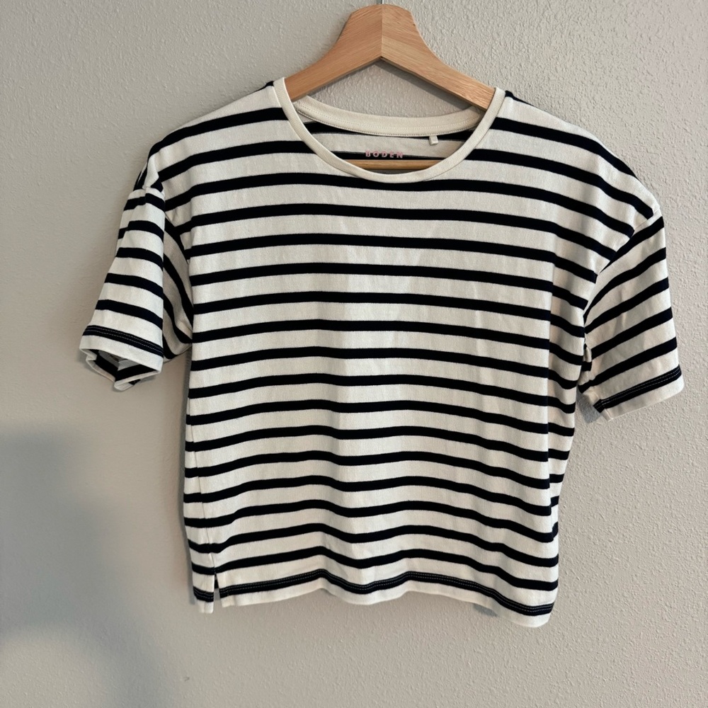 Boden Striped Navy and White T-Shirt